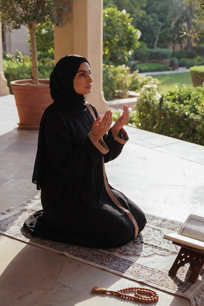 “Nadra” Tesettür ve Namaz Elbisesi Siyah ve Taba | L’nour